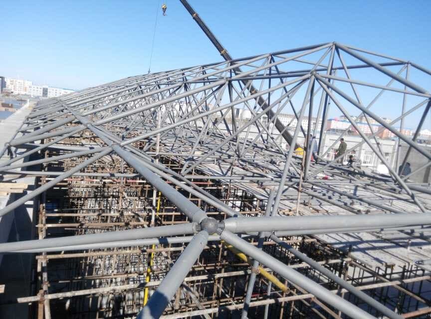 桂平商贸城屋顶网架工程